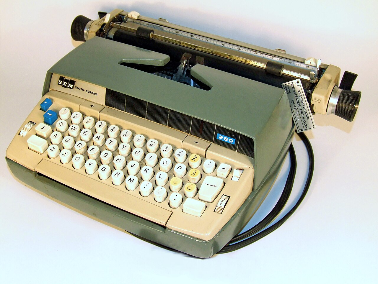 Maszyna do pisania Smith Corona model 250 (elektryczna) lata 60. XX w